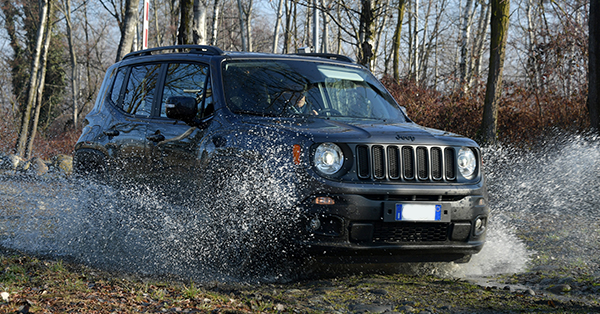 Noleggiare-a-lungo-termine-Jeep-Renegade-Pulzoni-Antonelli-Rent-Immagine-1