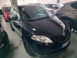 Lancia Ypsilon pieno