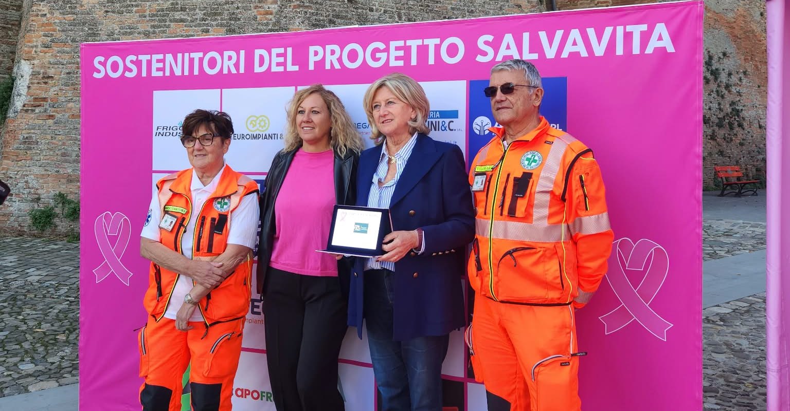 Pulzoni Antonelli tra i sostenitori del Progetto Salvavita di Salute in Comune, Piazza del Popolo, Cesena